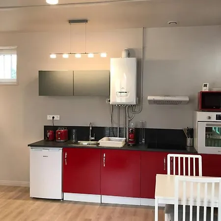 Rare Petit Cocon F1 Calme Possibilité Jacuzzi Hammam En Sus Appartement Chamalières