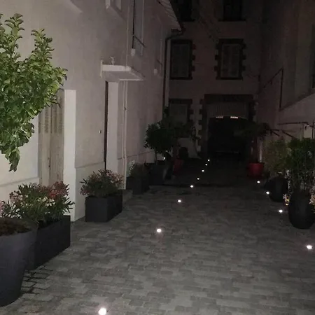 Rare Petit Cocon F1 Calme Apartamento